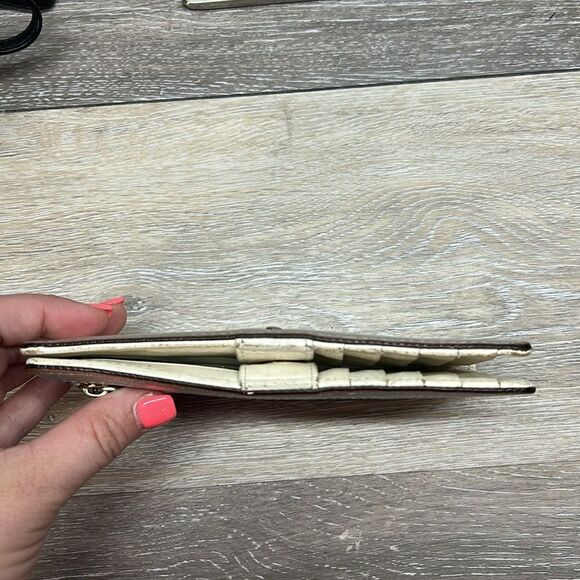 Kate Spade silver wallet - Picture 6 of 9